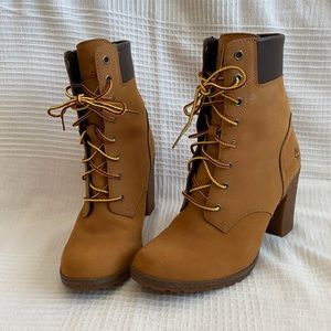Timberland Tillston Boots *Like NEW*